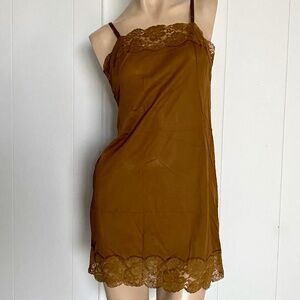 VTG 1960s Brown Vanity Fair Slip Mini B 32